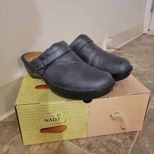 Naot Florence Clogs, Size 9 (40), Gray